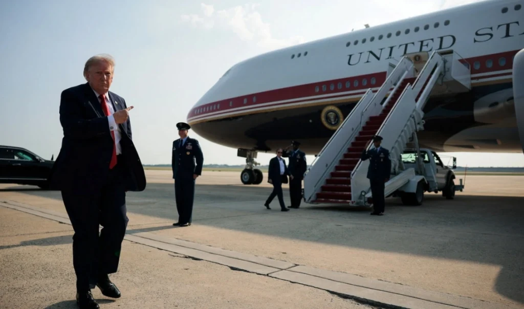 Ντόναλντ Τραμπ: Η πρώτη πτήση με το νέο Air Force One – “Δεν υπάρχει τίποτα που να συγκρίνεται με αυτό” (Βίντεο)
