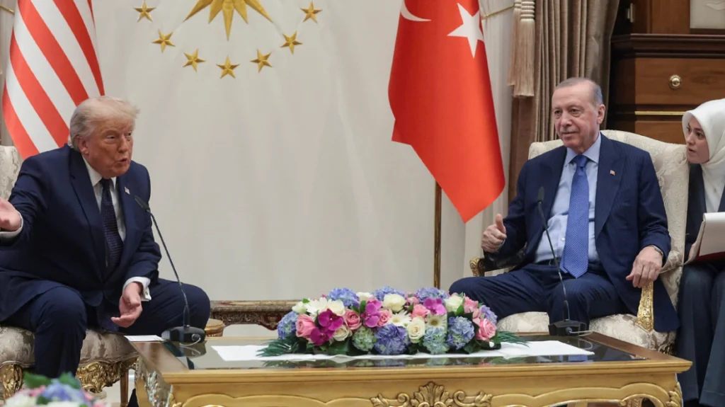 Η Αθήνα κρατάει «μικρό καλάθι» για τα F-35 και τις αμερικανικές κυρώσεις στην Τουρκία: Στην εξίσωση το Κογκρέσο και το Ισραήλ Η Αθήνα κρατάει «μικρό καλάθι» για τα F-35 και τις αμερικανικές κυρώσεις στην Τουρκία: Στην εξίσωση το Κογκρέσο και το Ισραήλ