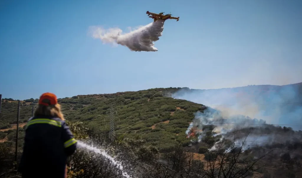 Υψηλός κίνδυνος πυρκαγιάς την Τρίτη 28 Ιουλίου σε έξι περιφέρειες της χώρας: Οι περιοχές που βρίσκονται στο “κίτρινο”, μεταξύ τους και η Αττική (Χάρτης)