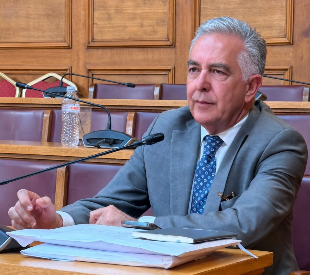 Βασίλης Α. Υψηλάντης: «Η Συνταγματική Αναθεώρηση οφείλει να θωρακίσει τη Δημοκρατία, να ενισχύσει τον ρόλο του Βουλευτή και να αναβαθμίσει την ποιότητα της νομοθέτησης» Βασίλης Α. Υψηλάντης: «Η Συνταγματική Αναθεώρηση οφείλει να θωρακίσει τη Δημοκρατία, να ενισχύσει τον ρόλο του Βουλευτή και να αναβαθμίσει την ποιότητα της νομοθέτησης»