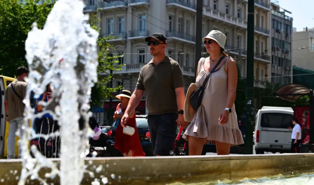 Καιρός: O χάρτης του καύσωνα – Οι περιοχές που θα “ψηθούν” Δευτέρα & Τρίτη, πάνω από τους 40 βαθμούς η θερμοκρασία (Εικόνα & Βίντεο)