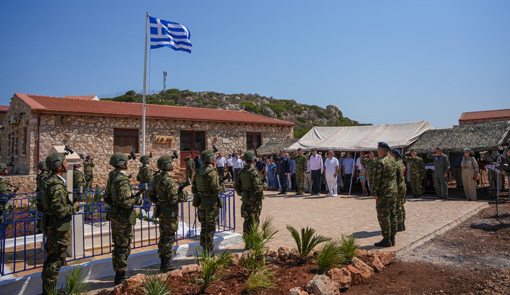 Η Ρω απέκτησε δύο νέους ξενώνες με τη σφραγίδα της ιδιωτικής προσφοράς και μήνυμα ακριτικής παρουσίας Η Ρω απέκτησε δύο νέους ξενώνες με τη σφραγίδα της ιδιωτικής προσφοράς και μήνυμα ακριτικής παρουσίας