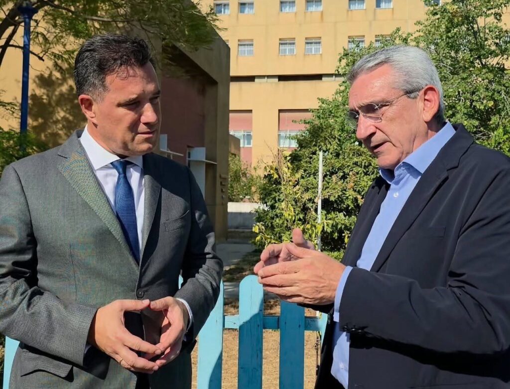 Γ. Χατζημάρκος: “Δύο μεγάλες δεσμεύσεις Γεωργιάδη” – Κίνητρα για τους γιατρούς των νησιών και συνεργασία Ρόδου με το Αττικόν για το Ακτινοθεραπευτικό