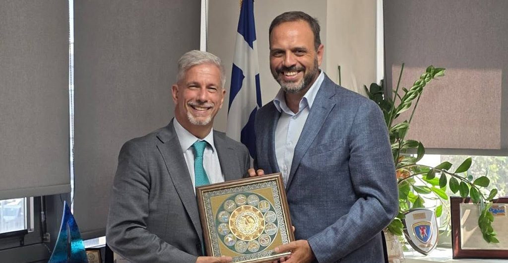 Τον Πρέσβη της Βραζιλίας στην Ελλάδα Laudemar Aguiar υποδέχθηκε στο ΕΒΕΔ ο Χρήστος Μιχαλάκης Τον Πρέσβη της Βραζιλίας στην Ελλάδα Laudemar Aguiar υποδέχθηκε στο ΕΒΕΔ ο Χρήστος Μιχαλάκης
