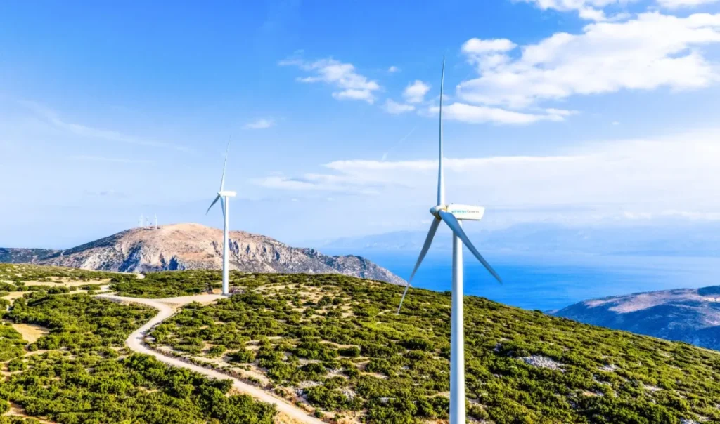 Αλήθειες και ψέματα για τα αιολικά πάρκα και τις φωτιές: Οι θεωρίες συνωμοσίας και η διαφορετική πραγματικότητα που αποτυπώνουν το θεσμικό πλαίσιο, οι αποφάσεις του ΣτΕ και οι έλεγχοι