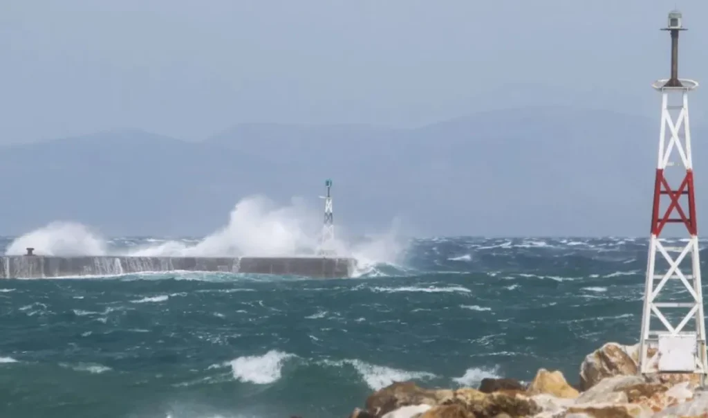 Απαγορευτικό απόπλου: Τι ισχύει με επιστροφή χρημάτων, αλλαγή εισιτηρίου και αλλαγή ημερομηνίας – Όλα όσα πρέπει να γνωρίζετε Απαγορευτικό απόπλου: Τι ισχύει με επιστροφή χρημάτων, αλλαγή εισιτηρίου και αλλαγή ημερομηνίας – Όλα όσα πρέπει να γνωρίζετε