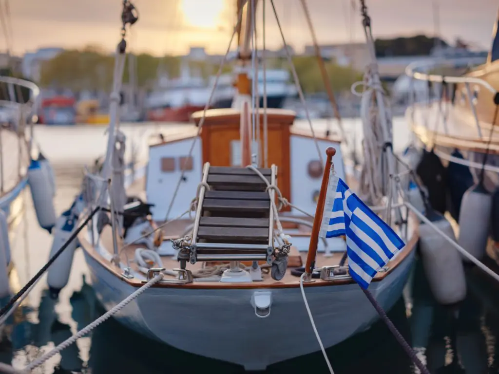 ΕΟΤ: Island hopping με ελικόπτερο και ταξίδι στις ελληνικές ρίζες για δύο βρετανικά αφιερώματα ΕΟΤ: Island hopping με ελικόπτερο και ταξίδι στις ελληνικές ρίζες για δύο βρετανικά αφιερώματα