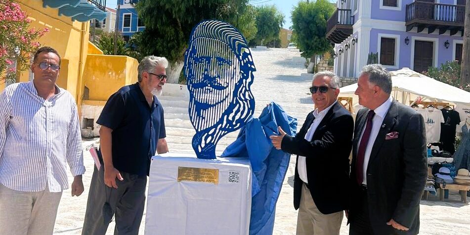 Βασίλης Α. Υψηλάντης από Καστελλόριζο και Ρω: «Η παρουσία μου στο Καστελλόριζο και τη Ρω αποτελεί χρέος, τιμή και ανανέωση της δέσμευσής μου απέναντι στην ακριτική Δωδεκάνησο.» Βασίλης Α. Υψηλάντης από Καστελλόριζο και Ρω: «Η παρουσία μου στο Καστελλόριζο και τη Ρω αποτελεί χρέος, τιμή και ανανέωση της δέσμευσής μου απέναντι στην ακριτική Δωδεκάνησο.»