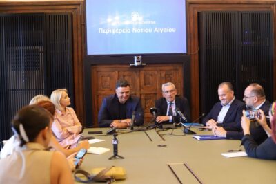 Για πρώτη φορά στο τραπέζι η ουσιαστική διασύνδεση Κυκλάδων – Δωδεκανήσου: Η πρόταση Χατζημάρκου στον Β. Κικίλια που αλλάζει τα δεδομένα στην ακτοπλοΐα του Νοτίου Αιγαίου (φωτο)