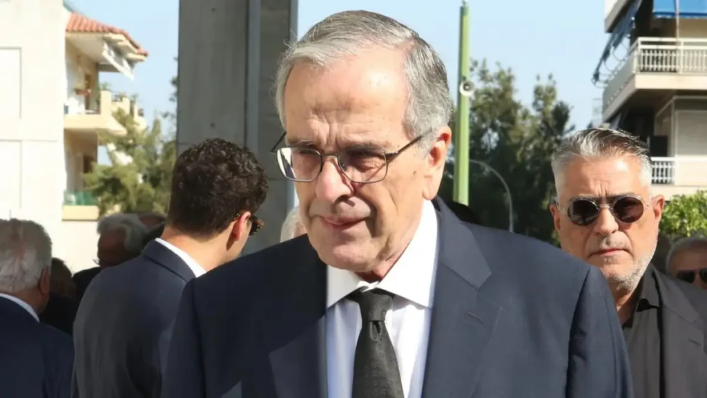 Λένα Σαμαρά: Συγκίνηση στο μνημόσυνο για τον έναν χρόνο από τον θάνατο της κόρης του Αντώνη Σαμαρά Λένα Σαμαρά: Συγκίνηση στο μνημόσυνο για τον έναν χρόνο από τον θάνατο της κόρης του Αντώνη Σαμαρά